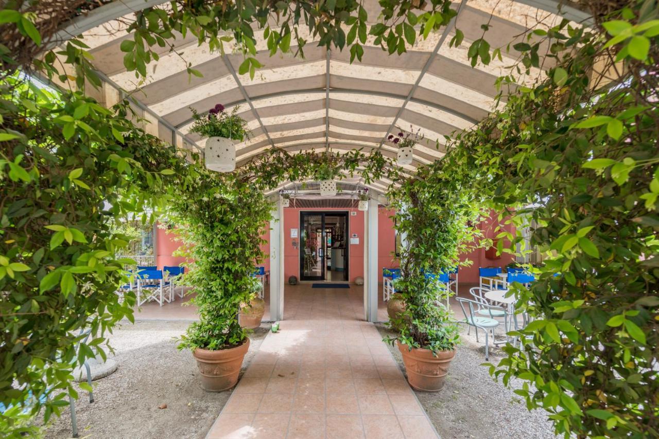 Hotel Villa Rosa Cesenatico Luaran gambar